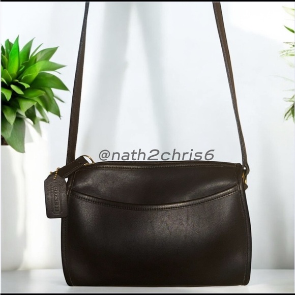 Coach Handbags - COACH Vintage Austin Black leather Crossbody bag.  EUC Rare. 90’s